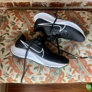 Nike black and white running sneakers